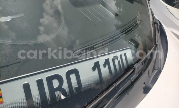 Acheter Occasion Voiture Volkswagen Tiguan Blanc à Kampala, Ouganda