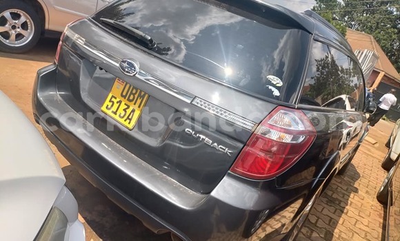 Acheter Occasion Voiture Subaru Outback Noir à Kampala, Ouganda Acheter Occasion Voiture Subaru Outback Noir à Kampala, Ouganda