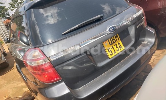 Acheter Occasion Voiture Subaru Outback Noir à Kampala, Ouganda Acheter Occasion Voiture Subaru Outback Noir à Kampala, Ouganda