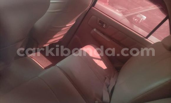 Gura Yakoze Toyota Fortuner Beige Imodoka i Kampala mu Uganda
