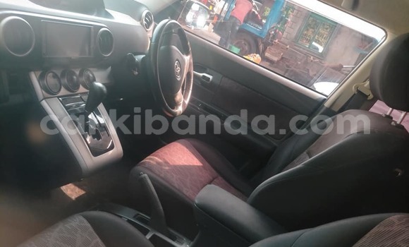 Acheter Occasion Voiture Toyota Corolla Rumion Gris à Kampala, Ouganda Acheter Occasion Voiture Toyota Corolla Rumion Gris à Kampala, Ouganda