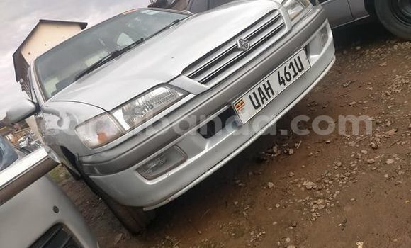 Acheter Occasion Voiture Toyota Premio Gris à Kampala, Ouganda Acheter Occasion Voiture Toyota Premio Gris à Kampala, Ouganda