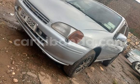 Acheter Occasion Voiture Toyota Starlet Gris à Kampala, Ouganda