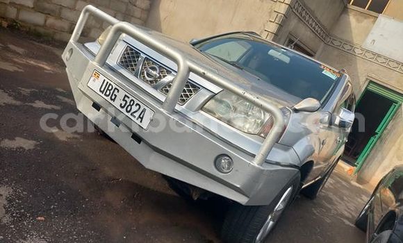 Acheter Occasion Voiture Nissan X–Trail Gris à Kampala, Ouganda Acheter Occasion Voiture Nissan X–Trail Gris à Kampala, Ouganda