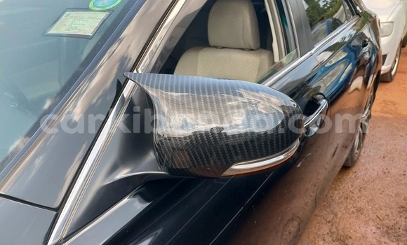 Acheter Occasion Voiture Toyota Mark X Noir à Kampala, Ouganda Acheter Occasion Voiture Toyota Mark X Noir à Kampala, Ouganda