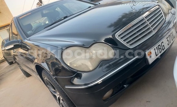 Acheter Occasion Voiture Mercedes‒Benz KOMPRESSOR Noir à Kampala, Ouganda Acheter Occasion Voiture Mercedes‒Benz KOMPRESSOR Noir à Kampala, Ouganda