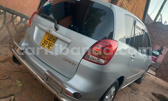 Acheter Occasion Voiture Toyota Spacio Gris à Kampala, Ouganda Acheter Occasion Voiture Toyota Spacio Gris à Kampala, Ouganda