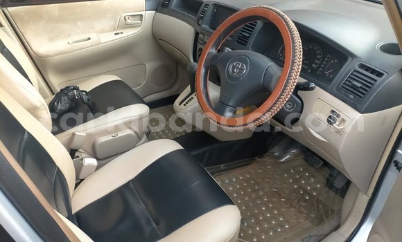 Acheter Occasion Voiture Toyota Spacio Gris à Kampala, Ouganda Acheter Occasion Voiture Toyota Spacio Gris à Kampala, Ouganda