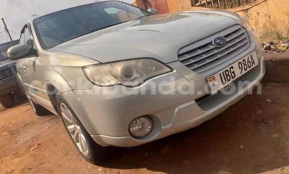 Acheter Occasion Voiture Subaru Outback Gris à Kampala, Ouganda Acheter Occasion Voiture Subaru Outback Gris à Kampala, Ouganda
