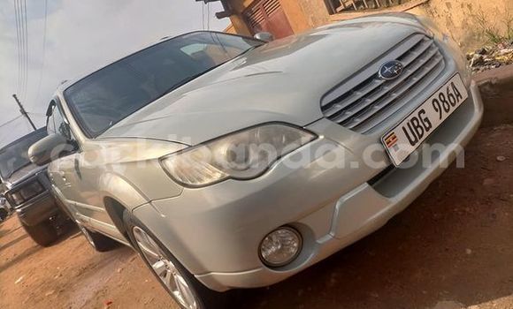 Acheter Occasion Voiture Subaru Outback Gris à Kampala, Ouganda Acheter Occasion Voiture Subaru Outback Gris à Kampala, Ouganda