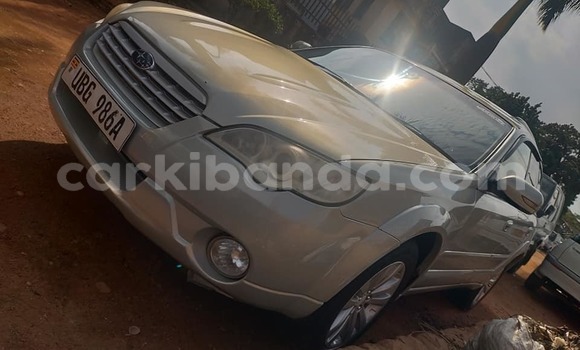 Acheter Occasion Voiture Subaru Outback Gris à Kampala, Ouganda Acheter Occasion Voiture Subaru Outback Gris à Kampala, Ouganda