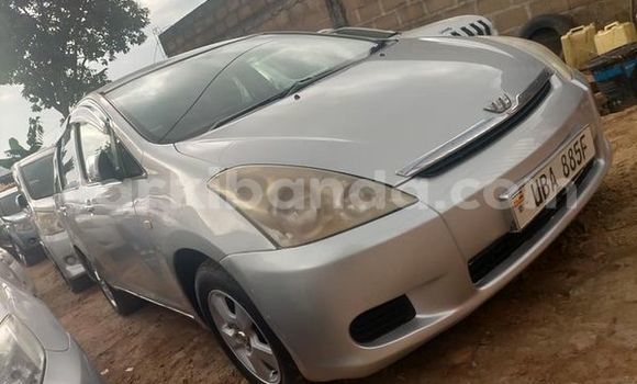 Acheter Occasion Voiture Toyota Wish Gris à Kampala, Ouganda Acheter Occasion Voiture Toyota Wish Gris à Kampala, Ouganda
