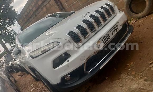 Acheter Occasion Voiture Jeep Grand Cherokee Blanc à Kampala, Ouganda Acheter Occasion Voiture Jeep Grand Cherokee Blanc à Kampala, Ouganda