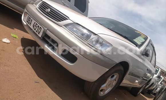 Acheter Occasion Voiture Toyota Premio Gris à Kampala, Ouganda Acheter Occasion Voiture Toyota Premio Gris à Kampala, Ouganda
