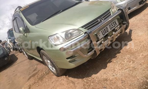 Acheter Occasion Voiture Toyota Spacio Beige à Kampala, Ouganda Acheter Occasion Voiture Toyota Spacio Beige à Kampala, Ouganda