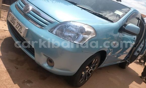 Acheter Occasion Voiture Toyota Raum Bleu à Kampala, Ouganda Acheter Occasion Voiture Toyota Raum Bleu à Kampala, Ouganda
