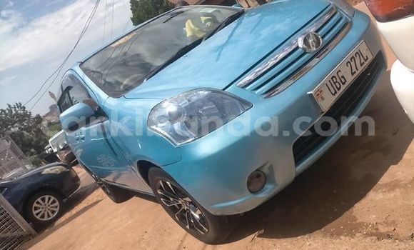 Acheter Occasion Voiture Toyota Raum Bleu à Kampala, Ouganda Acheter Occasion Voiture Toyota Raum Bleu à Kampala, Ouganda