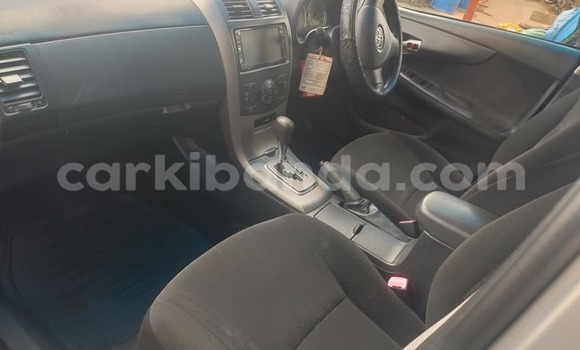 Acheter Occasion Voiture Toyota Fielder Gris à Kampala, Ouganda Acheter Occasion Voiture Toyota Fielder Gris à Kampala, Ouganda