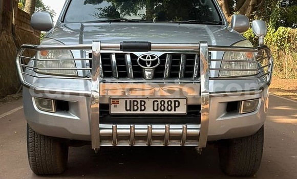 Acheter Occasion Voiture Toyota Land Cruiser Prado Beige à Kampala, Ouganda