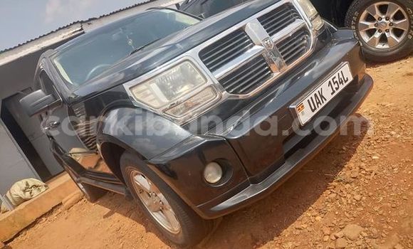 Acheter Occasion Voiture Dodge Nitro Noir à Kampala, Ouganda Acheter Occasion Voiture Dodge Nitro Noir à Kampala, Ouganda
