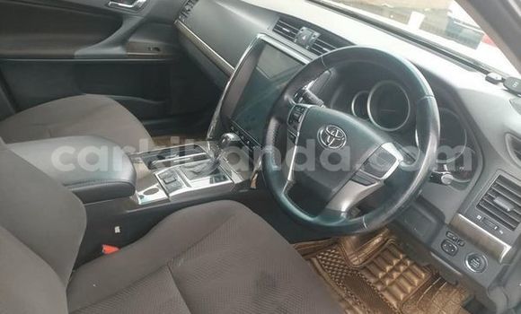 Acheter Occasion Voiture Toyota Mark X Blanc à Kampala, Ouganda Acheter Occasion Voiture Toyota Mark X Blanc à Kampala, Ouganda