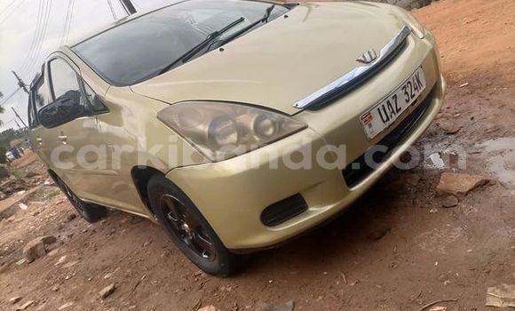 Acheter Occasion Voiture Toyota Wish Beige à Kampala, Ouganda Acheter Occasion Voiture Toyota Wish Beige à Kampala, Ouganda