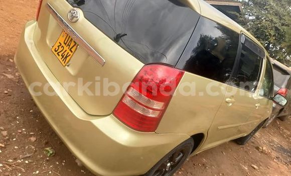 Acheter Occasion Voiture Toyota Wish Beige à Kampala, Ouganda Acheter Occasion Voiture Toyota Wish Beige à Kampala, Ouganda