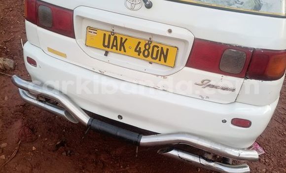 Gura Yakoze Toyota Spacio White Imodoka i Kampala mu Uganda Gura Yakoze Toyota Spacio White Imodoka i Kampala mu Uganda