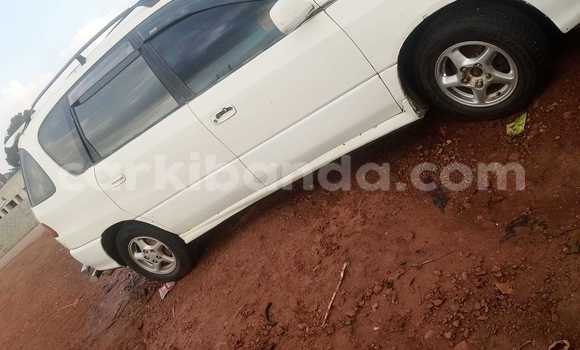 Gura Yakoze Toyota Spacio White Imodoka i Kampala mu Uganda Gura Yakoze Toyota Spacio White Imodoka i Kampala mu Uganda