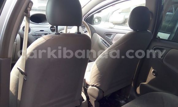 Gura Yakoze Toyota Platz Silver Imodoka i Kampala mu Uganda Gura Yakoze Toyota Platz Silver Imodoka i Kampala mu Uganda