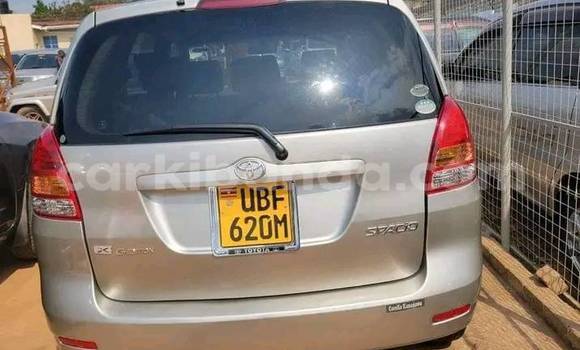 Gura Yakoze Toyota Spacio Other Imodoka i Bugembe mu Eastern Gura Yakoze Toyota Spacio Other Imodoka i Bugembe mu Eastern