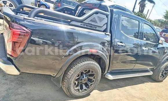 Gura Yakoze Nissan Navara Black Imodoka i Bundibugyo mu Western Gura Yakoze Nissan Navara Black Imodoka i Bundibugyo mu Western