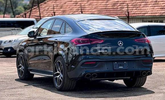 Gura Yakoze Mercedes‒Benz GLE White Imodoka i Bombo mu Central Gura Yakoze Mercedes‒Benz GLE White Imodoka i Bombo mu Central