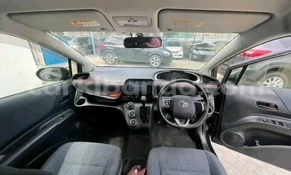 Acheter Occasion Voiture Toyota Sienta Noir à Bugiri, Est Acheter Occasion Voiture Toyota Sienta Noir à Bugiri, Est