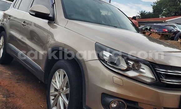 Acheter Occasion Voiture Volkswagen Tiguan Autre à Bombo, Central Acheter Occasion Voiture Volkswagen Tiguan Autre à Bombo, Central