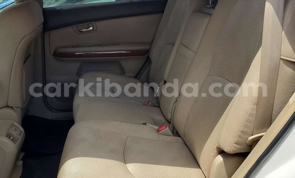 Gura Yakoze Toyota Harrier White Imodoka i Arua mu Uganda Gura Yakoze Toyota Harrier White Imodoka i Arua mu Uganda