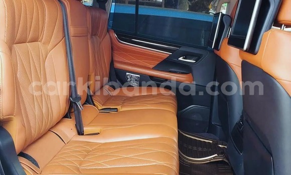 Gura Yakoze Lexus LX 570 White Imodoka i Arua mu Uganda Gura Yakoze Lexus LX 570 White Imodoka i Arua mu Uganda