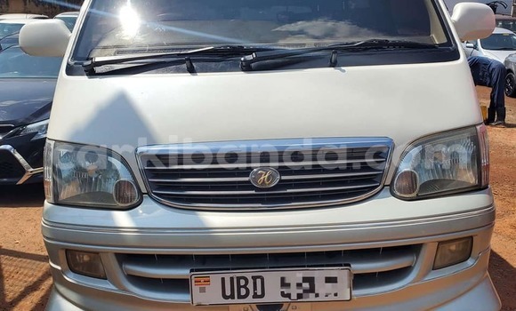 Buy Used Toyota Super Custom White Car in Bugembe in Eastern