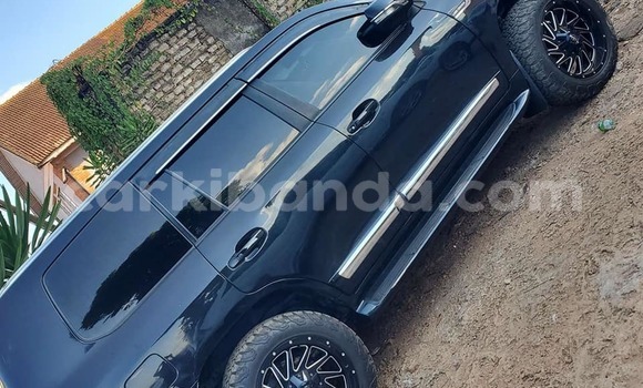 Gura Yakoze Toyota Land Cruiser Black Imodoka i Bugiri mu Eastern Gura Yakoze Toyota Land Cruiser Black Imodoka i Bugiri mu Eastern