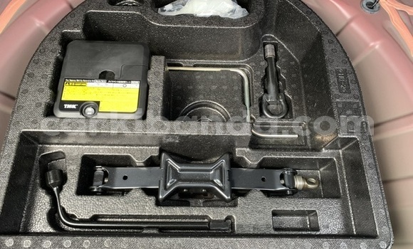 Buy Used Toyota Auris Red Car in Kampala in Uganda Buy Used Toyota Auris Red Car in Kampala in Uganda