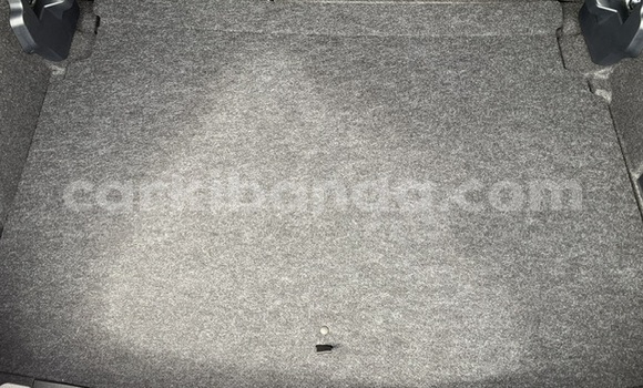 Buy Used Toyota Auris Red Car in Kampala in Uganda Buy Used Toyota Auris Red Car in Kampala in Uganda