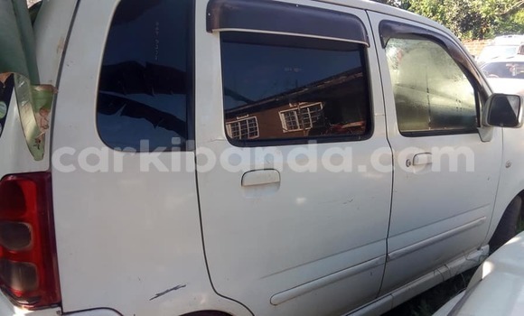 Buy Used Suzuki Solio White Car in Kampala in Uganda Buy Used Suzuki Solio White Car in Kampala in Uganda