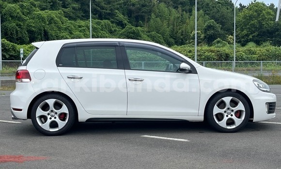 Buy Used Volkswagen Golf GTI White Car in Kampala in Uganda Buy Used Volkswagen Golf GTI White Car in Kampala in Uganda