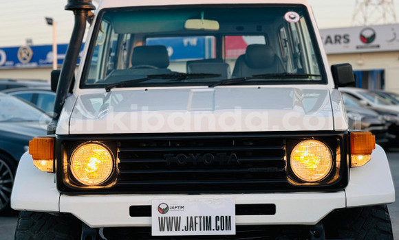 Buy Used Toyota Land Cruiser White Car in Kampala in Uganda Buy Used Toyota Land Cruiser White Car in Kampala in Uganda