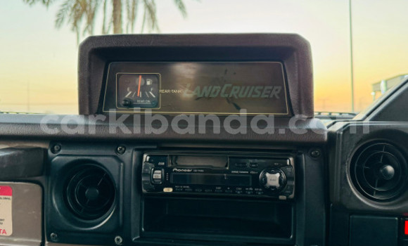 Buy Used Toyota Land Cruiser White Car in Kampala in Uganda Buy Used Toyota Land Cruiser White Car in Kampala in Uganda