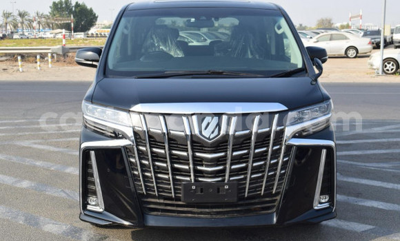 Gura Yakoze Toyota Alphard Black Imodoka i Kampala mu Uganda