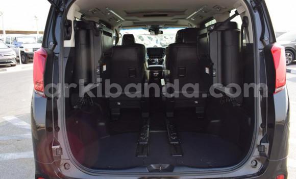 Buy Used Toyota Alphard Black Car in Kampala in Uganda Buy Used Toyota Alphard Black Car in Kampala in Uganda