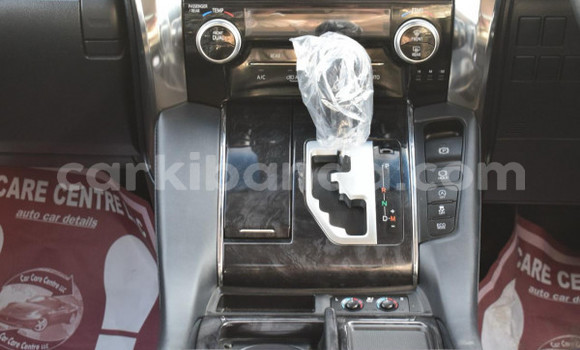 Buy Used Toyota Alphard Black Car in Kampala in Uganda Buy Used Toyota Alphard Black Car in Kampala in Uganda