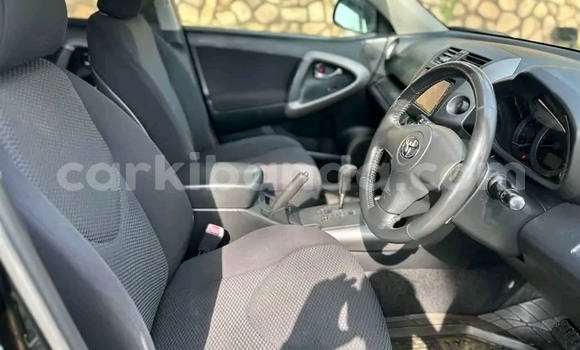 Gura Yakoze Toyota RAV4 Black Imodoka i Bundibugyo mu Western Gura Yakoze Toyota RAV4 Black Imodoka i Bundibugyo mu Western