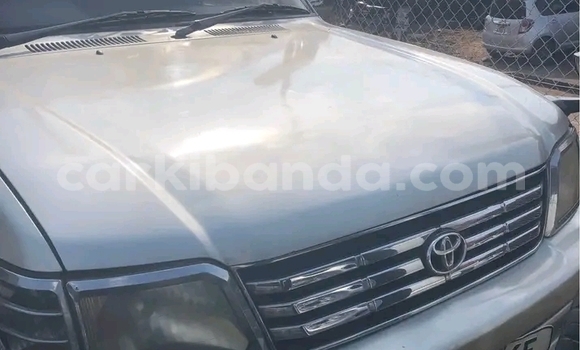 Gura Yakoze Toyota Prado Other Imodoka i Bugembe mu Eastern Gura Yakoze Toyota Prado Other Imodoka i Bugembe mu Eastern